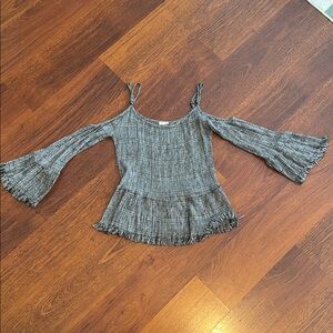 En Creme | Cold Shoulder, Bell Sleeve Top | Black and White | Size S